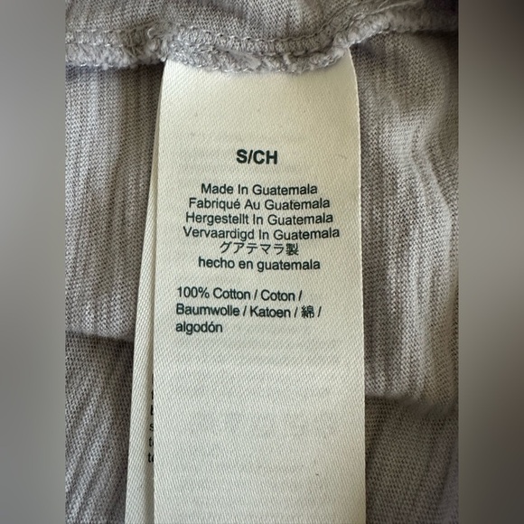 J.Crew 100% Cotton V-Neck Tee Shirt Small Light Lavender Purple - Picture 3 of 4